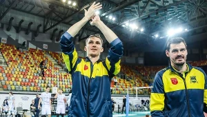 Wyprzedzili Skrę, gonią ZAKS-ę. Gwiazda z Ukrainy powstrzymana. Cel blisko