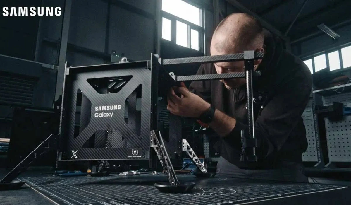 Samsung Galaxy S24 Ultra szykowany do lotu w stratosferę. Samsung Galaxy S24 Ultra szykowany do lotu w stratosferę.