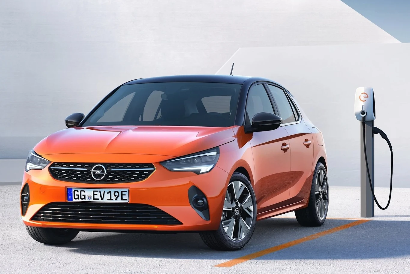 Zdaniem SAMARu Opel Corsa-e to jeden z najcięższych elektryków w porównaniu do auta z klasycznym napędem benzynowym