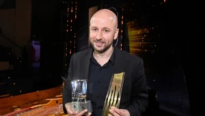 Grzegorz Dębowski z nagrodami festiwalu filmowego w Gdyni (2023)