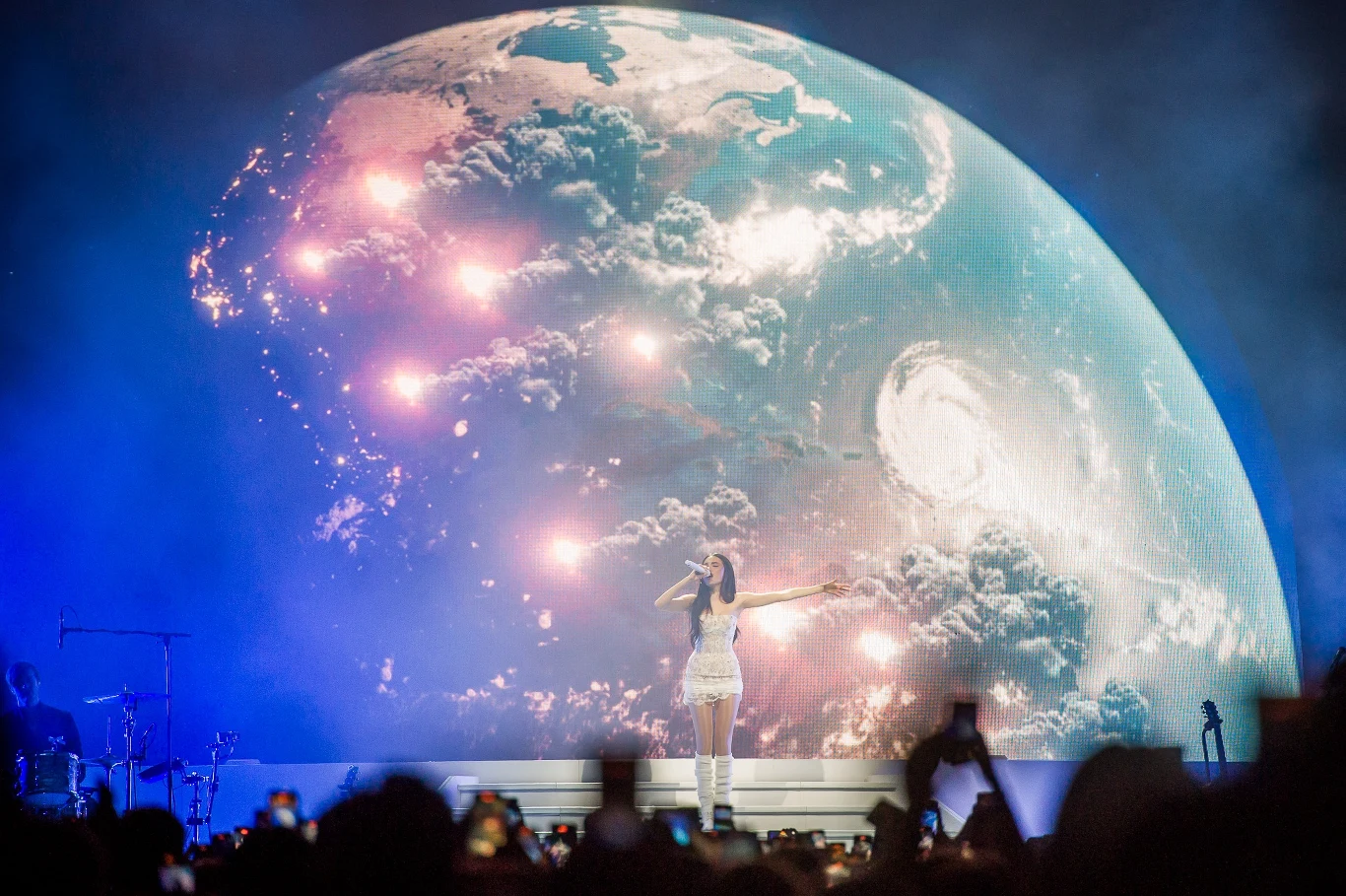 Zobacz zdjęcia z koncertu Madison Beer w Warszawie!