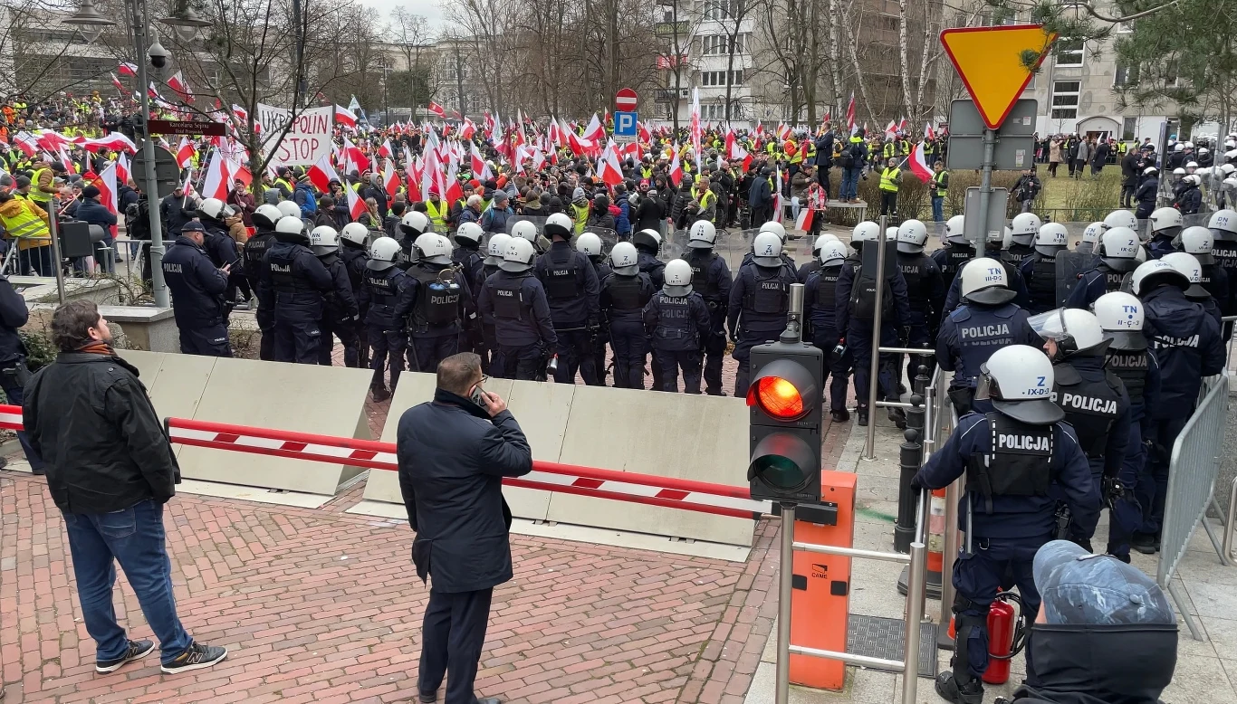 Policja ze specjalnym apelem. Zatrzymano kilkanaście osób Policja ze specjalnym apelem. Zatrzymano kilkanaście osób