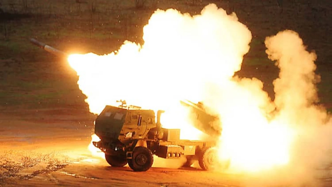 Spektakularny sukces Rosjan. Eksplozja amerykańskiego systemu HIMARS Spektakularny sukces Rosjan. Eksplozja amerykańskiego systemu HIMARS