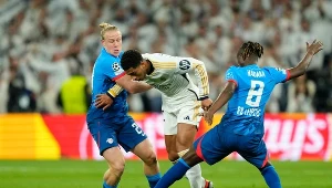 "Urodzinowe" męczarnie Realu i krok od sensacji. "Byki" szalały w Madrycie