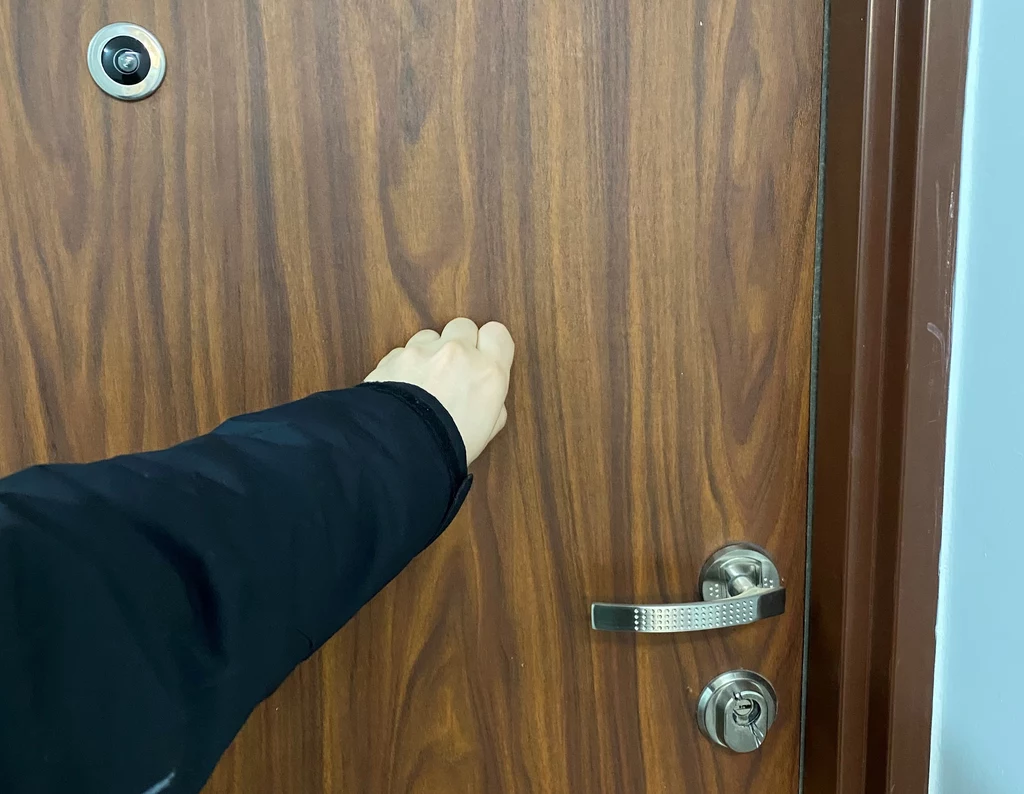 Kontrolują Polaków, niektórzy muszą zwracać pieniądze wraz z odsetkami