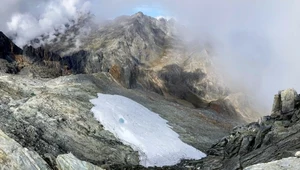 Park Narodowy Sierra Nevada w Meridzie w Andach. Widok na lodowiec Wenezueli, który w maju 2024 r. prawie zniknął i stracił właściwości lodowca