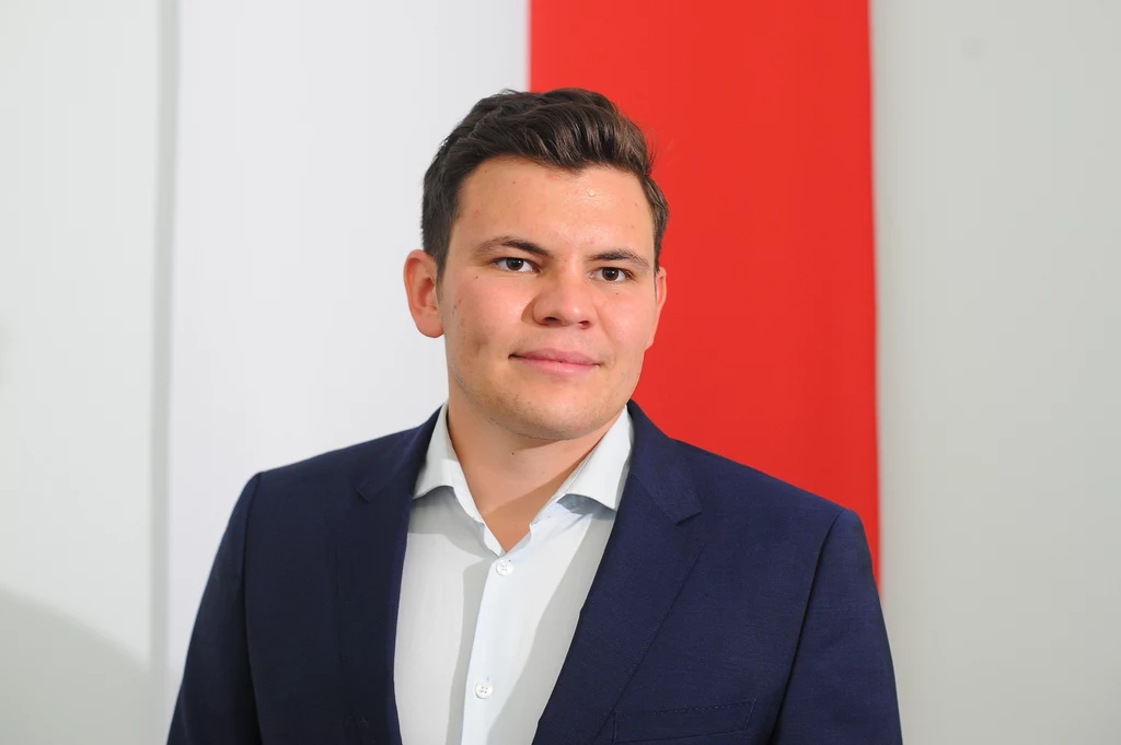 Poseł Polski 2050 Adam Gomoła zawiesił swoje członkostwo w klubie parlamentarnym i partii Poseł Polski 2050 Adam Gomoła zawiesił swoje członkostwo w klubie parlamentarnym i partii
