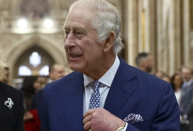 Król Karol III Król Karol III