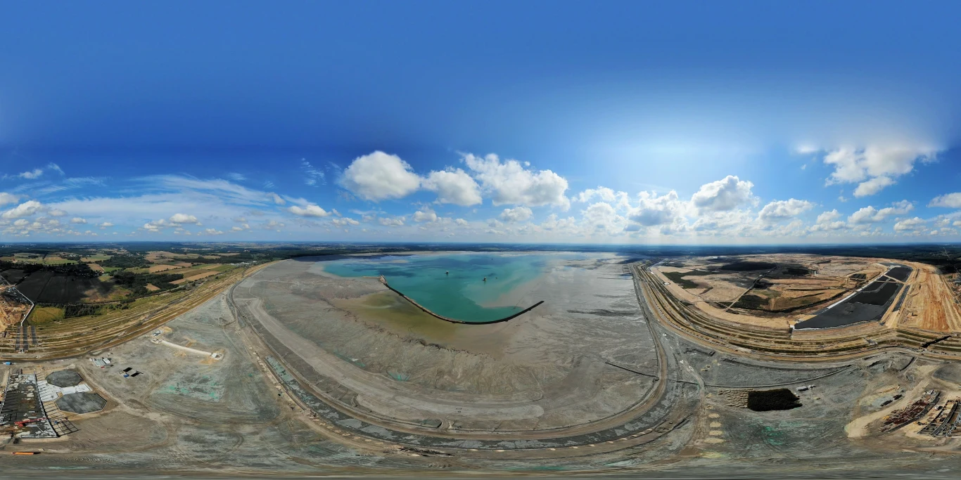 Panorama na "Żelazny Most" należący do KGHM Polska Miedź. Panorama na "Żelazny Most" należący do KGHM Polska Miedź.