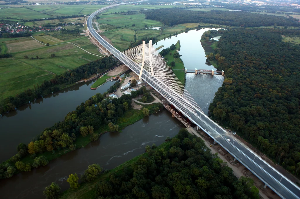 Eksperci zwracają uwagę, że Odrze niepotrzebne jest betonowanie, lecz przywracanie do naturalnego stanu