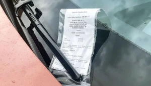 Kara za parkowanie pod marketem to nie mandat.