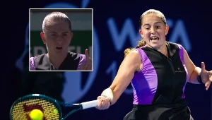 Kuriozalne zachowanie wielkiej rywalki Świątek. Fani tenisa w szoku [WIDEO]