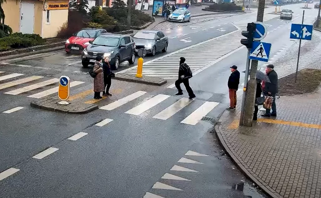 Piesi niechętnie korzystali z bezpieczeństwa, jakie zapewnia sygnalizacja świetlna