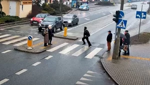 Ustawili nową sygnalizację na przejściu. Nie do wiary, co zrobili piesi