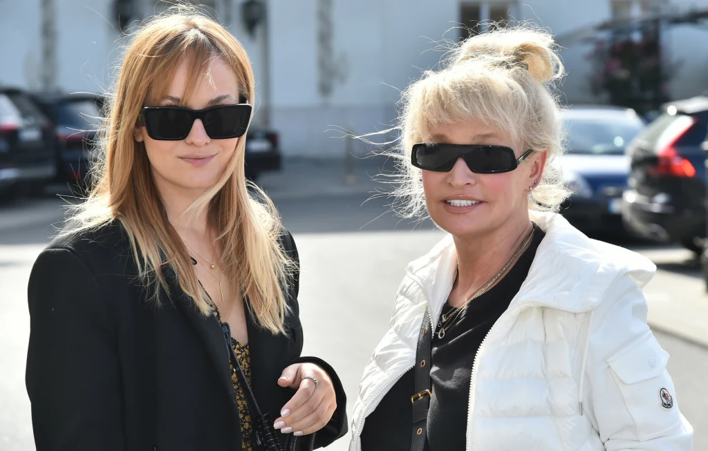 Michalina Robakiewicz, Andrianna Biedrzyńska