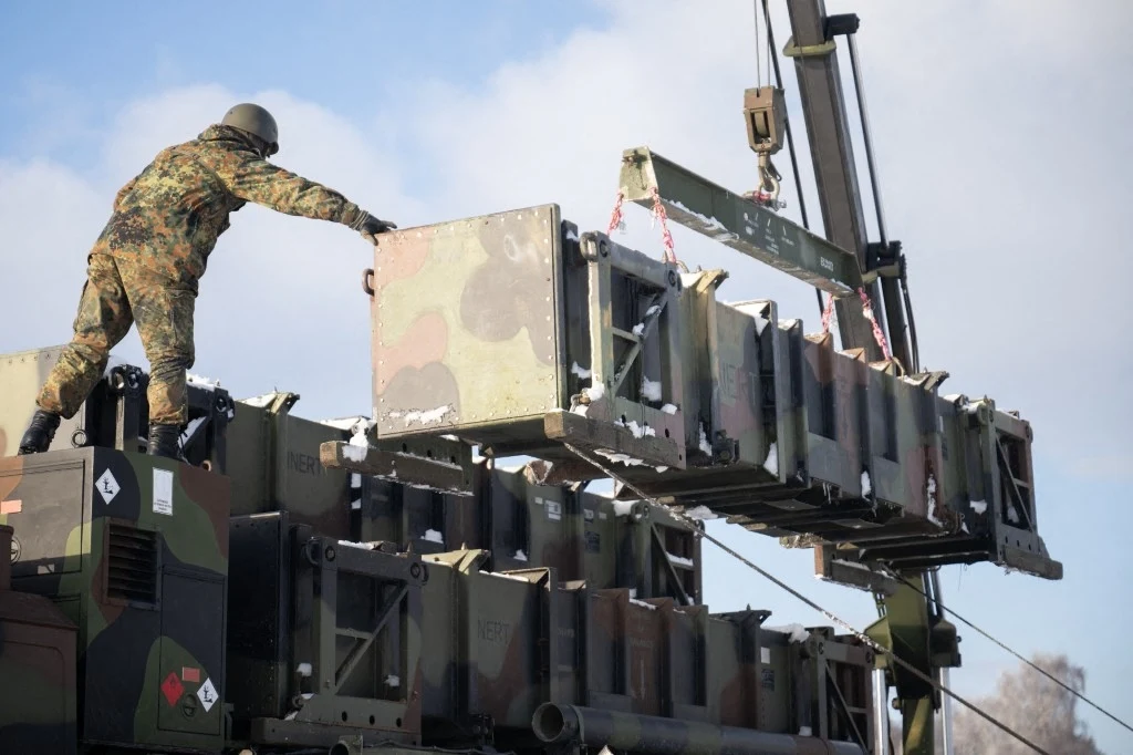 Rosjanie chwalą się zniszczeniem systemu Patriot Rosjanie chwalą się zniszczeniem systemu Patriot