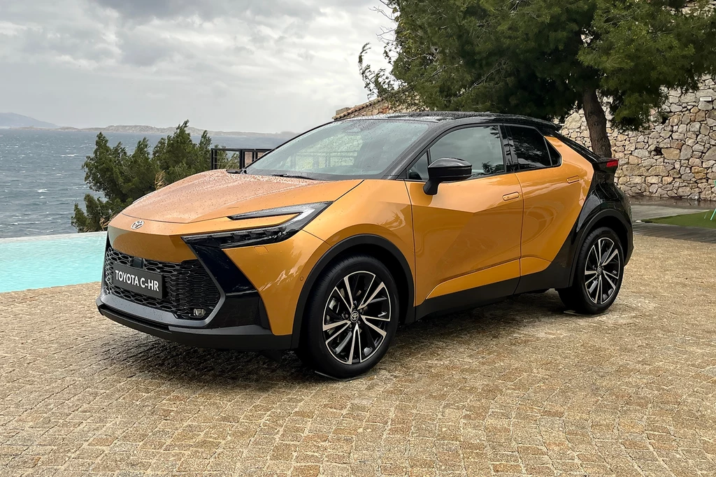 Toyota C-HR Plug-in Hybrid. Dowód na to, że świat stanął na głowie.