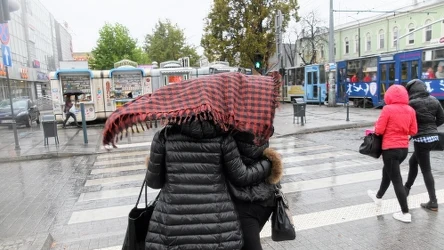 Poniedziałek będzie pochmurny i deszczowy praktycznie w całej Polsce. W województwie podlaskim obowiązuje alert IMGW dotyczący przymrozków
