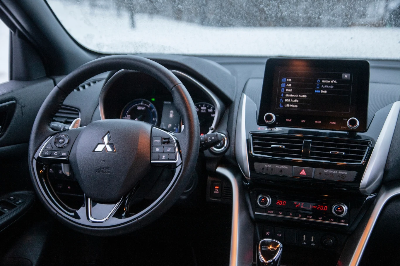 Mitsubishi Eclipse Cross Ralliart to auto dobrze wyposażone
