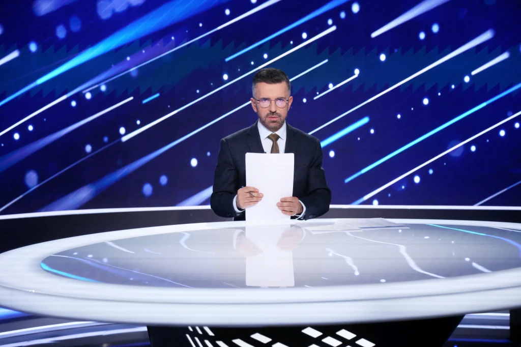 Kolejny dziennikarz konkurencji dołącza do zespołu "19.30"