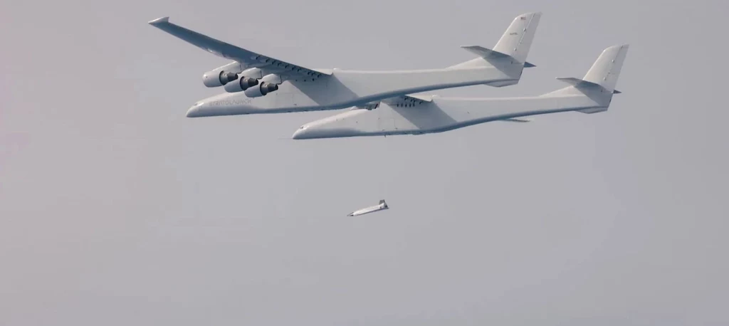 Stratolaunch ogłasza sukces. Pierwszy lot hipersonicznego TA-1 z napędem