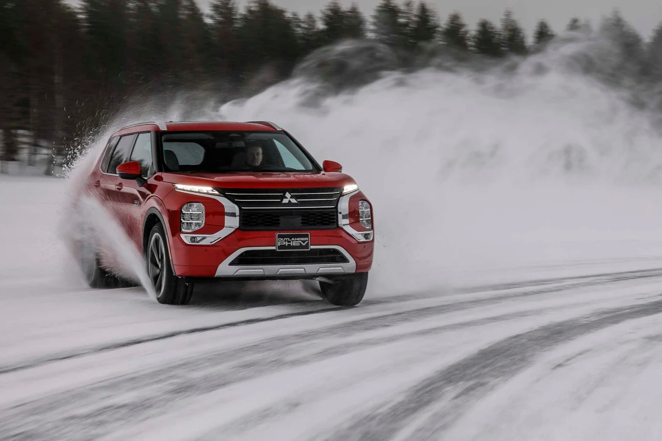 W rękach sprawnego kierowcy SUV Mitsubishi staje się generatorem endorfin 