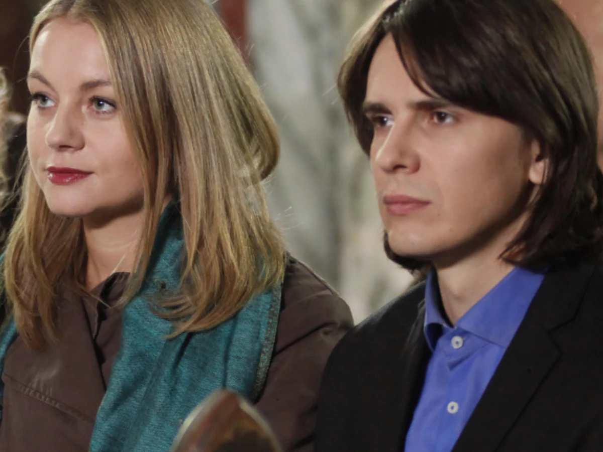 Łukasz Dziemidok i Anna Ilczuk na planie serialu "Pierwsza miłość"