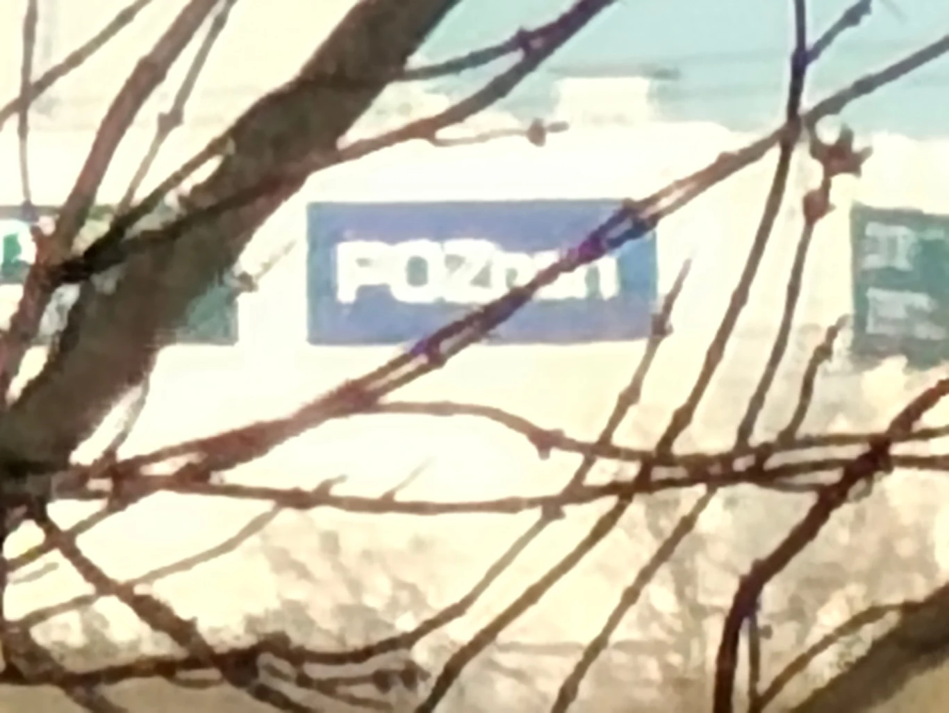 Zoom 120x szału nie robi.