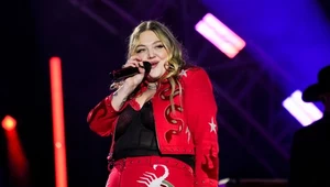 Weszła na scenę na rauszu. Nie była w stanie śpiewać. Elle King komentuje aferę