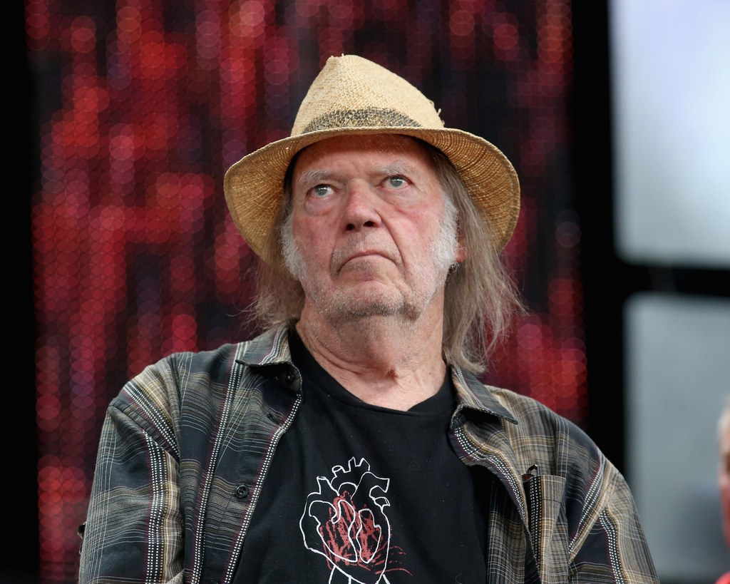 Neil Young wraca na Spotify