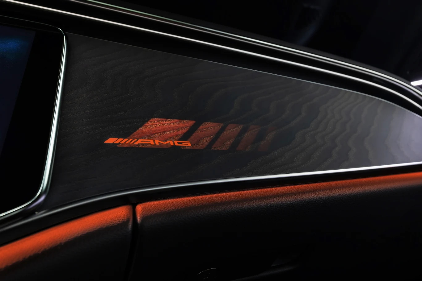 Nowy Mercedes-AMG E 53 Hybrid 4MATIC+ Nowy Mercedes-AMG E 53 Hybrid 4MATIC+