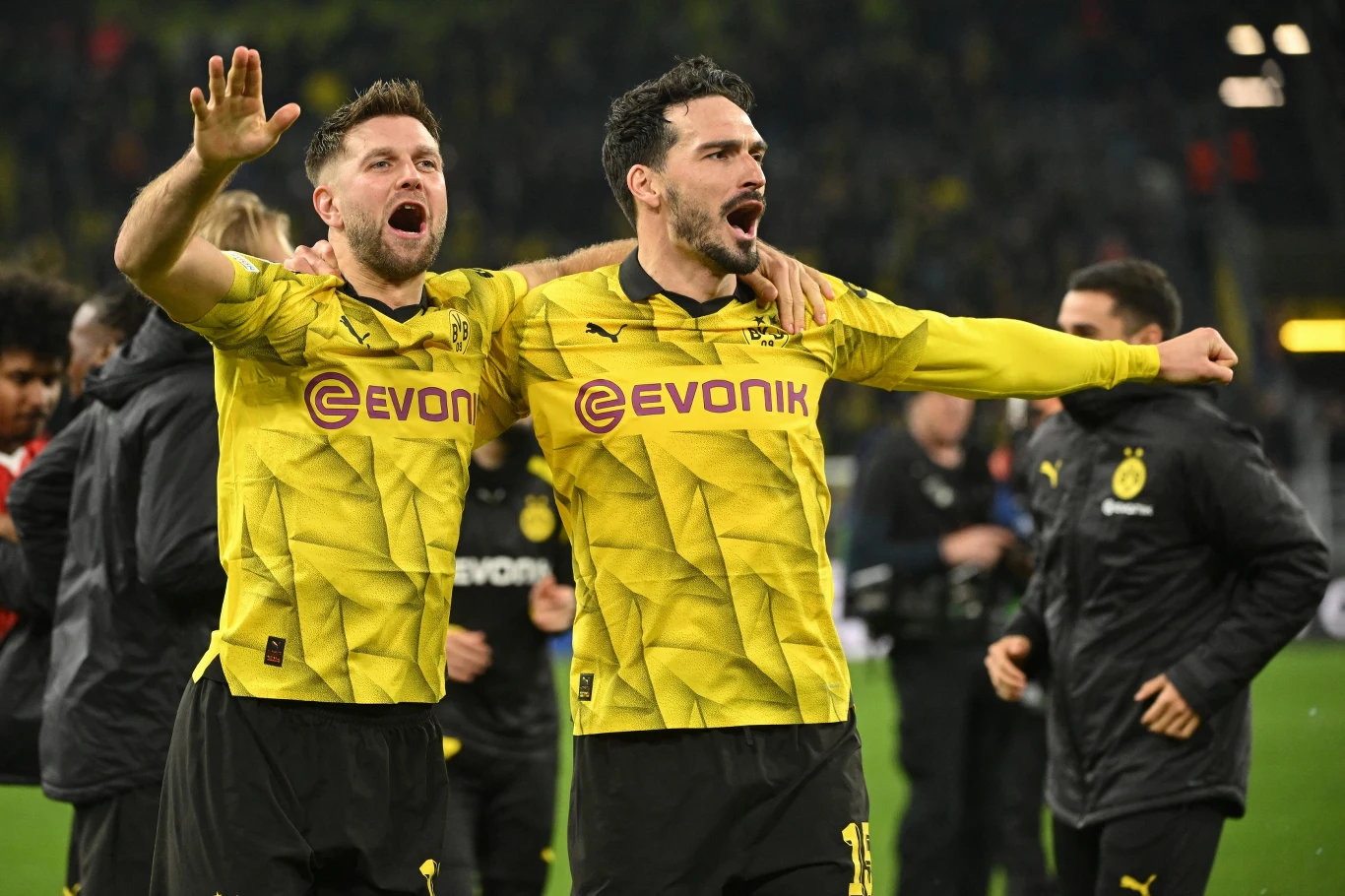 Filary zwycięskiej ekipy - Niclas Fullkrug i Mats Hummels Filary zwycięskiej ekipy - Niclas Fullkrug i Mats Hummels
