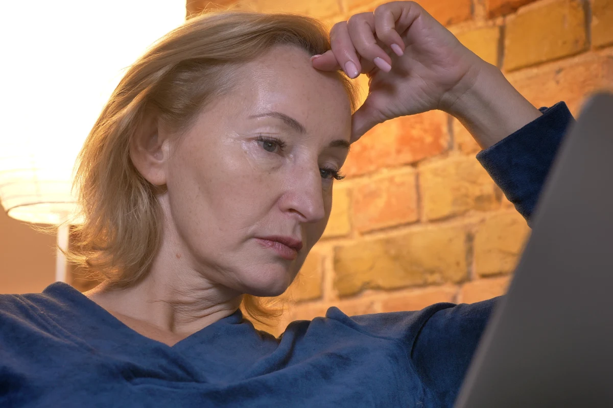 Otępienie czołowo-skroniowe jest najczęstszą formą demencji u osób poniżej 60. roku życia Otępienie czołowo-skroniowe jest najczęstszą formą demencji u osób poniżej 60. roku życia