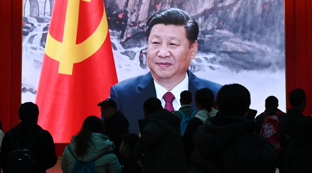 Xi Jinping umacnia swoją władzę