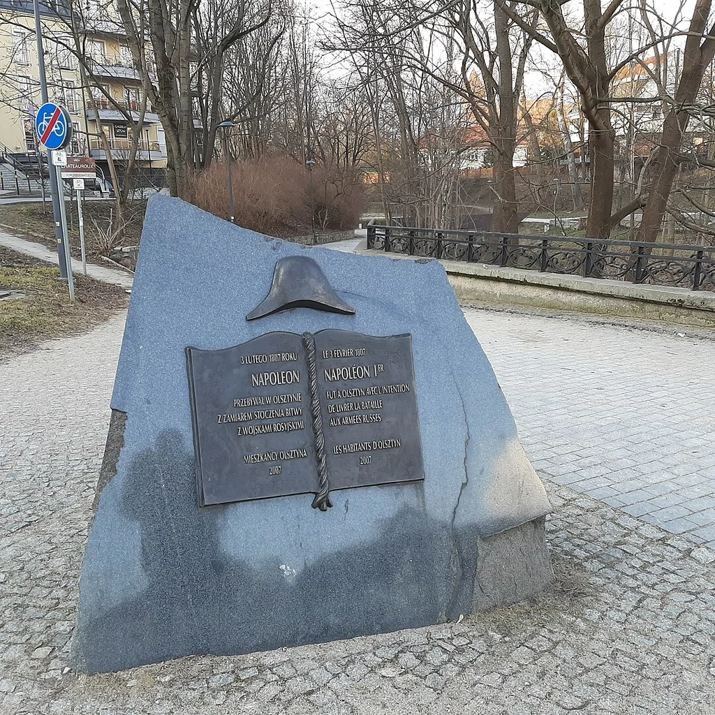 Obelisk upamiętniający bitwę pod Olsztynem