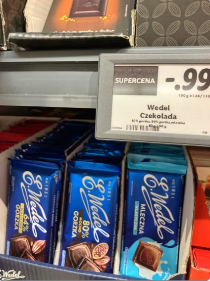 W Lidlu czekolada Wedel już za 99 groszy! Źródło: https://www.pepper.pl/promocje/lidl-czekolada-wedel-mleczna-gorzka-64-gorzka-80-808827