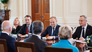 Państwo podane na tacy