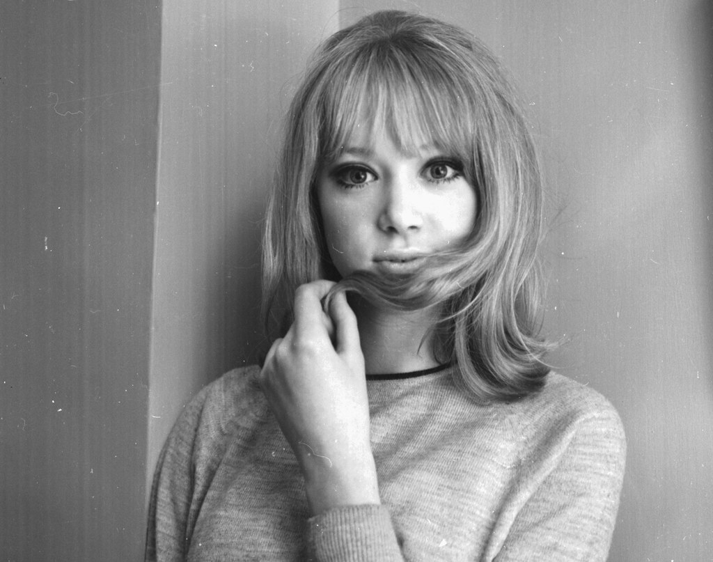 Mężczyźni tracili głowę Pattie Boyd. Szczególną słabość mieli do niej brytyjscy muzycy 