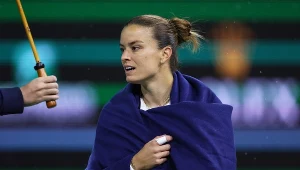 6:4 i 5:2, a potem wielkie zwroty akcji. Świątek poznała finałową rywalkę