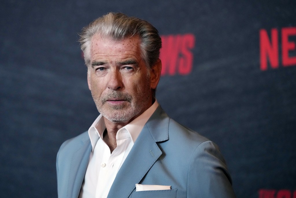 Pierce Brosnan trafił pod sąd za zejście ze szlaku w Yellowstone