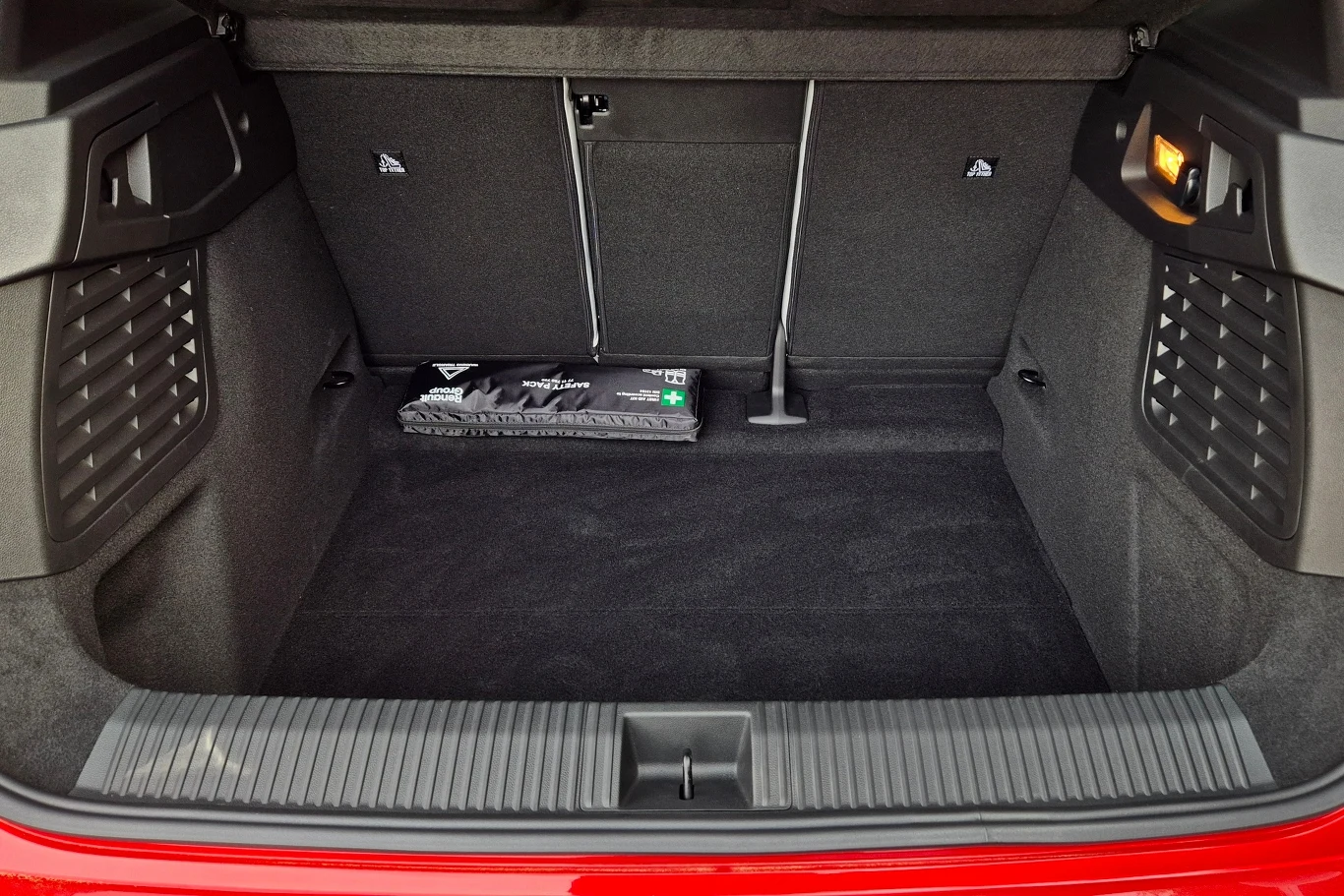 Bagażnik Scenica E-Tech jest bardzo głęboki