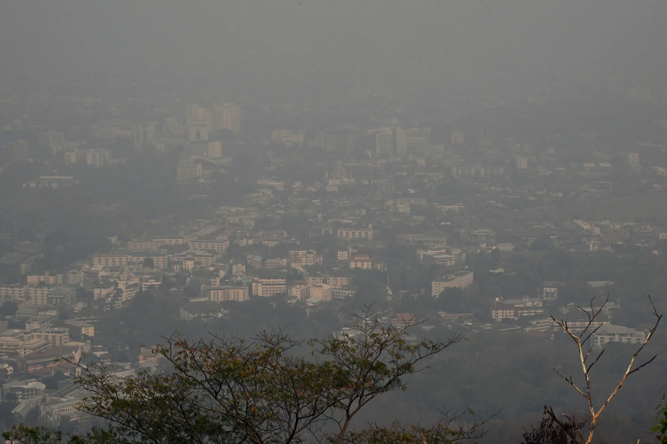 Smog w miejscowości Chiang Mai Smog w miejscowości Chiang Mai