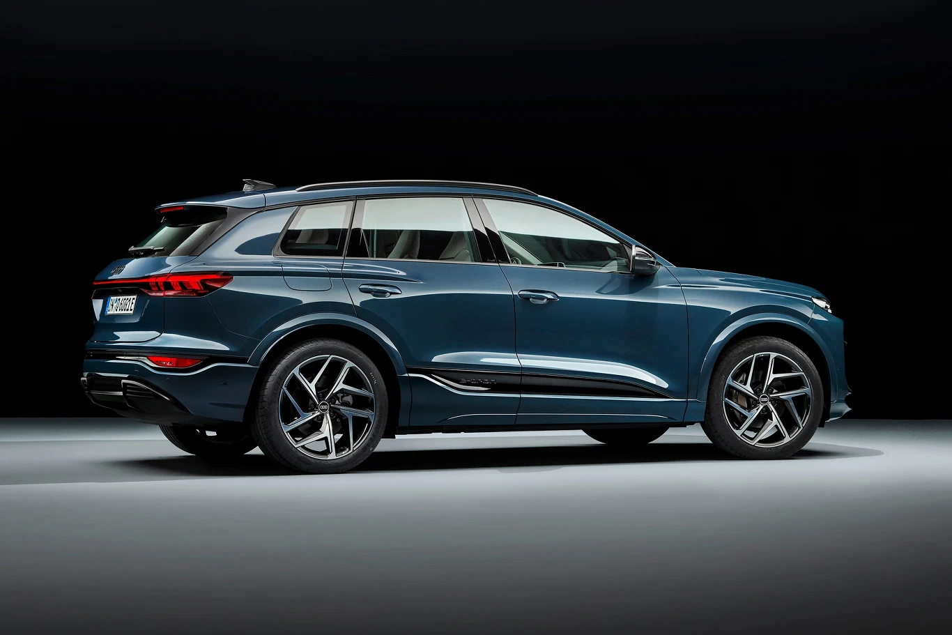 Audi Q6 e-tron Audi Q6 e-tron