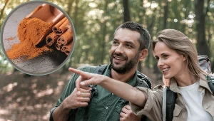 Zjedz przed wycieczką do lasu. Zmniejszysz szansę na ugryzienie przez kleszcza