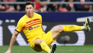 Kapitan reprezentacji Polski Robert Lewandowski strzelający kolejnego gola dla FC Barcelona