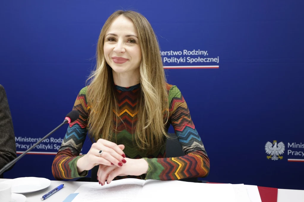 Minister rodziny, pracy i polityki społecznej Agnieszka Dziemianowicz-Bąk zapowiada, że "babciowe" będzie przysługiwać także w przypadku urlopu macierzyńskiego na kolejne dziecko 