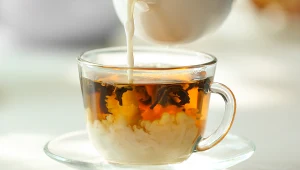 Ulubiona herbata królowej Elżbiety II. Jeden dodatek zupełnie ją odmienia