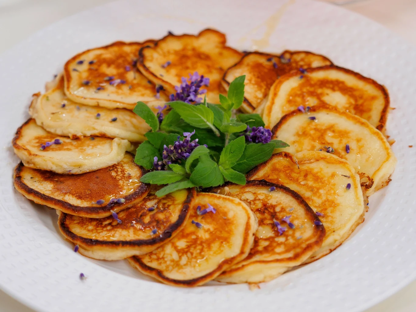 Proste w przygotowaniu i obłędne w smaku. Jak zrobić placuszki z ryżu?