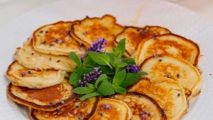 Ugotuj ryż i zrób z niego te placuszki. Tradycyjne racuchy pójdą w odstawkę