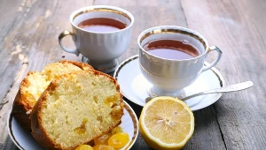 Herbata solo czy z dodatkami? Warto ją pić, ale nie zawsze wyjdzie nam to na zdrowie